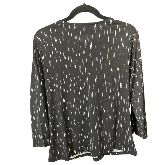 NWOT Rachel Roy Black and White top Sz XL - Picture 3 of 5